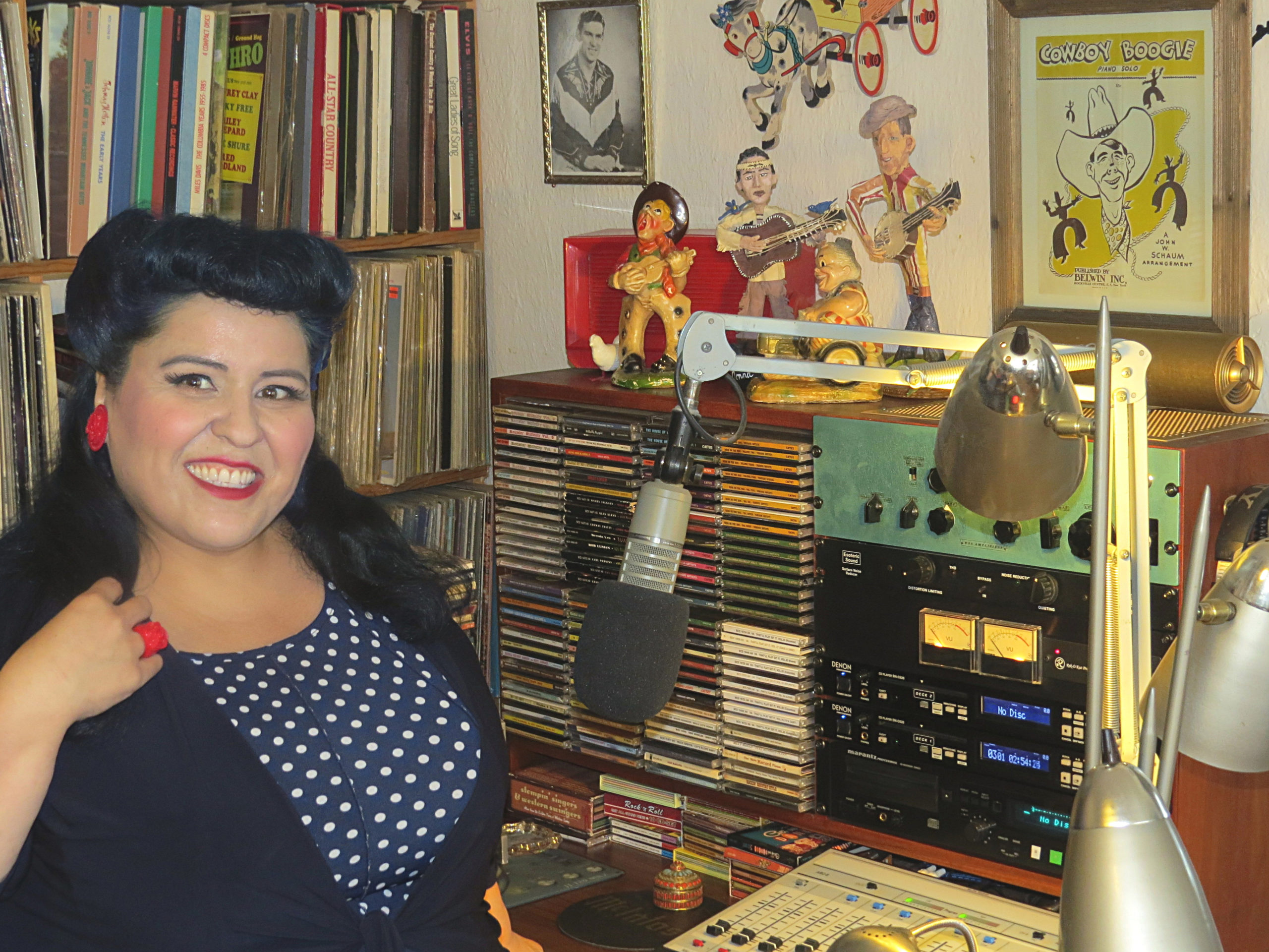 “Turn It On, Turn It Up, Turn Me Loose,” sings Dwight Yoakam, and radio host Liza Verschoor agrees