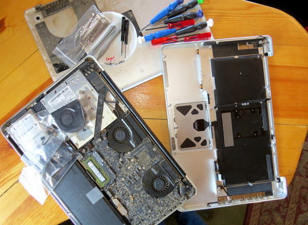 spudger, Macbook, keyboard replacement