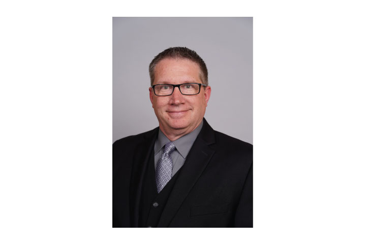 Fort Collins Longhorn Steakhouse leader receives National recognition