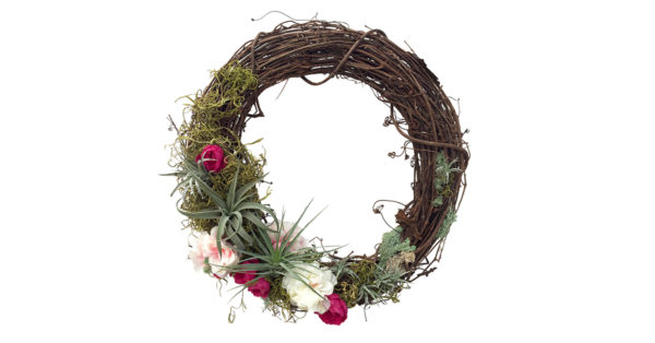 This beautiful wreath brings a romantic touch to your wall. Adorn your grapevine wreath form with mosses, living air plants, and fabric roses… all materials included. *Morning and afternoon class available, please take note of which one you register for.
