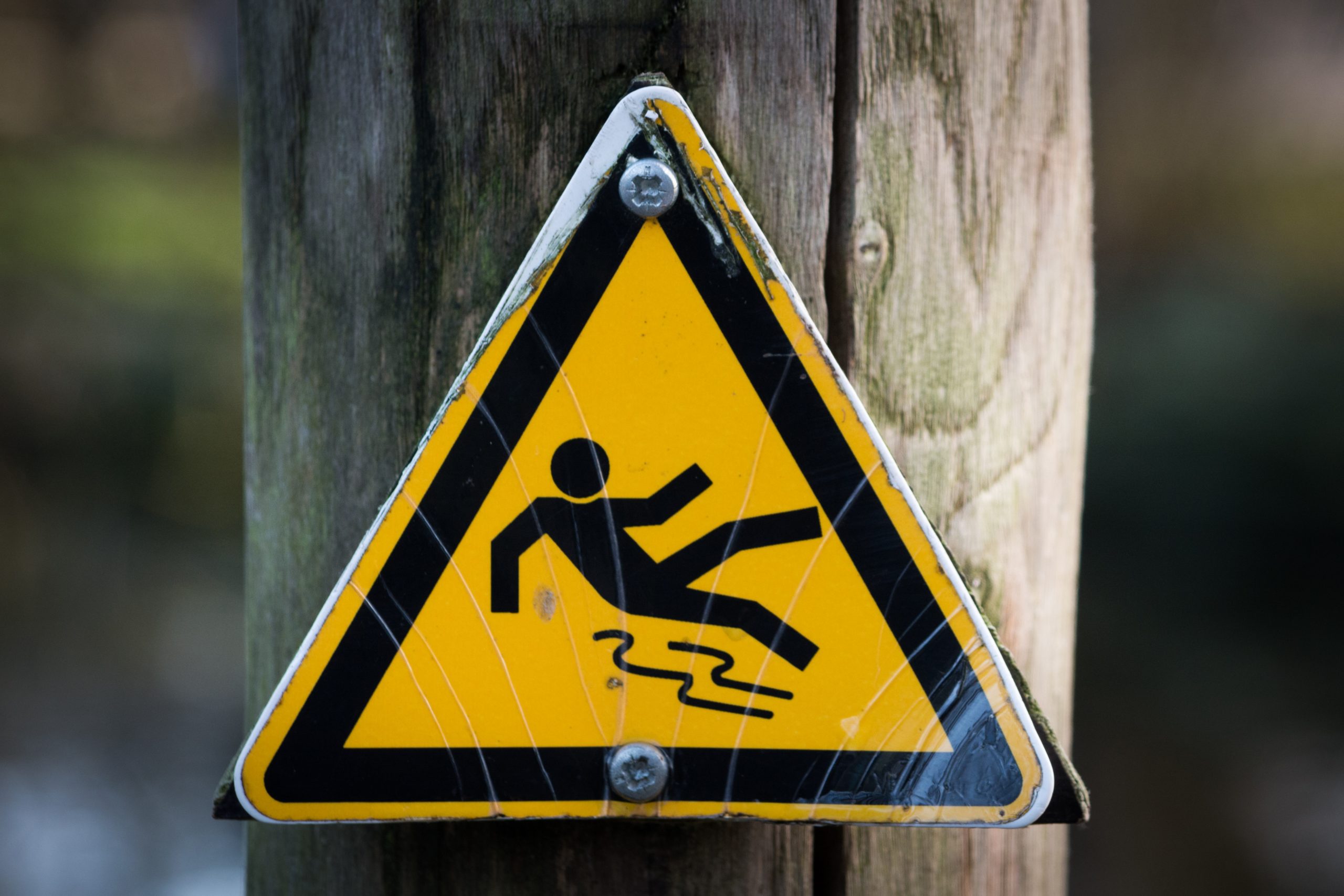 Who Is Liable for My Slip and Fall Accident at an Airport?