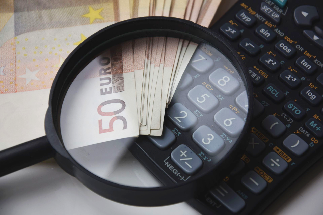 7 Effective Ways That Can Help You Cut Your Insurance Costs