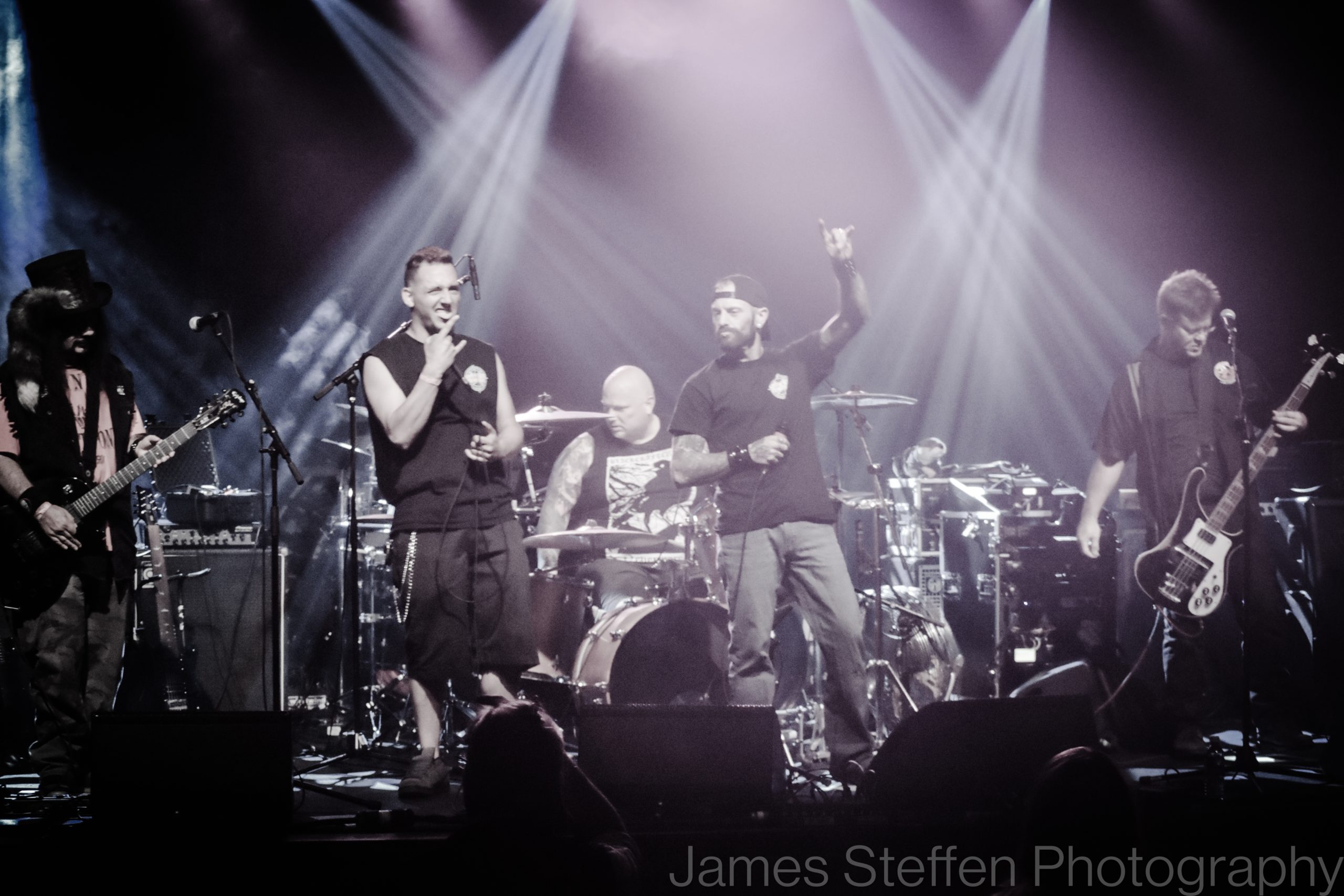Photo of the Week: Sin on Six