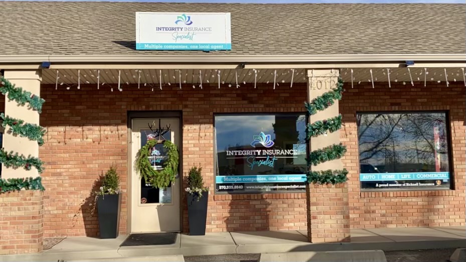 Wellington Business Brings Santa and a Champion Chili Cookoff to Town