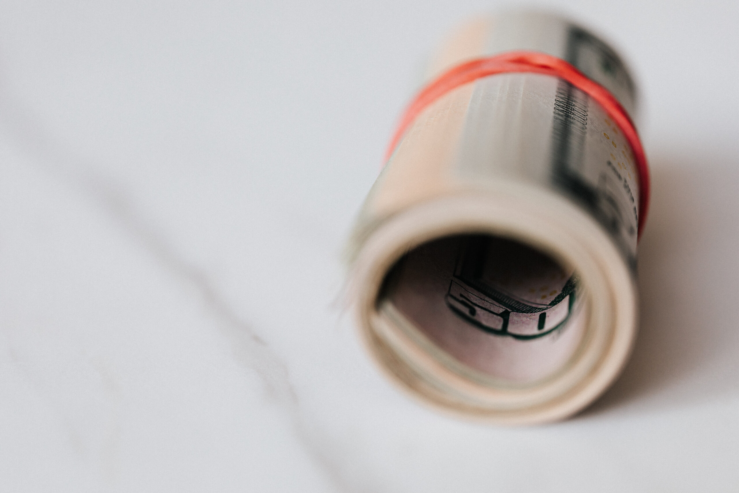 Managing Your Bankroll: A Guide for Playing Safely at Online Casinos