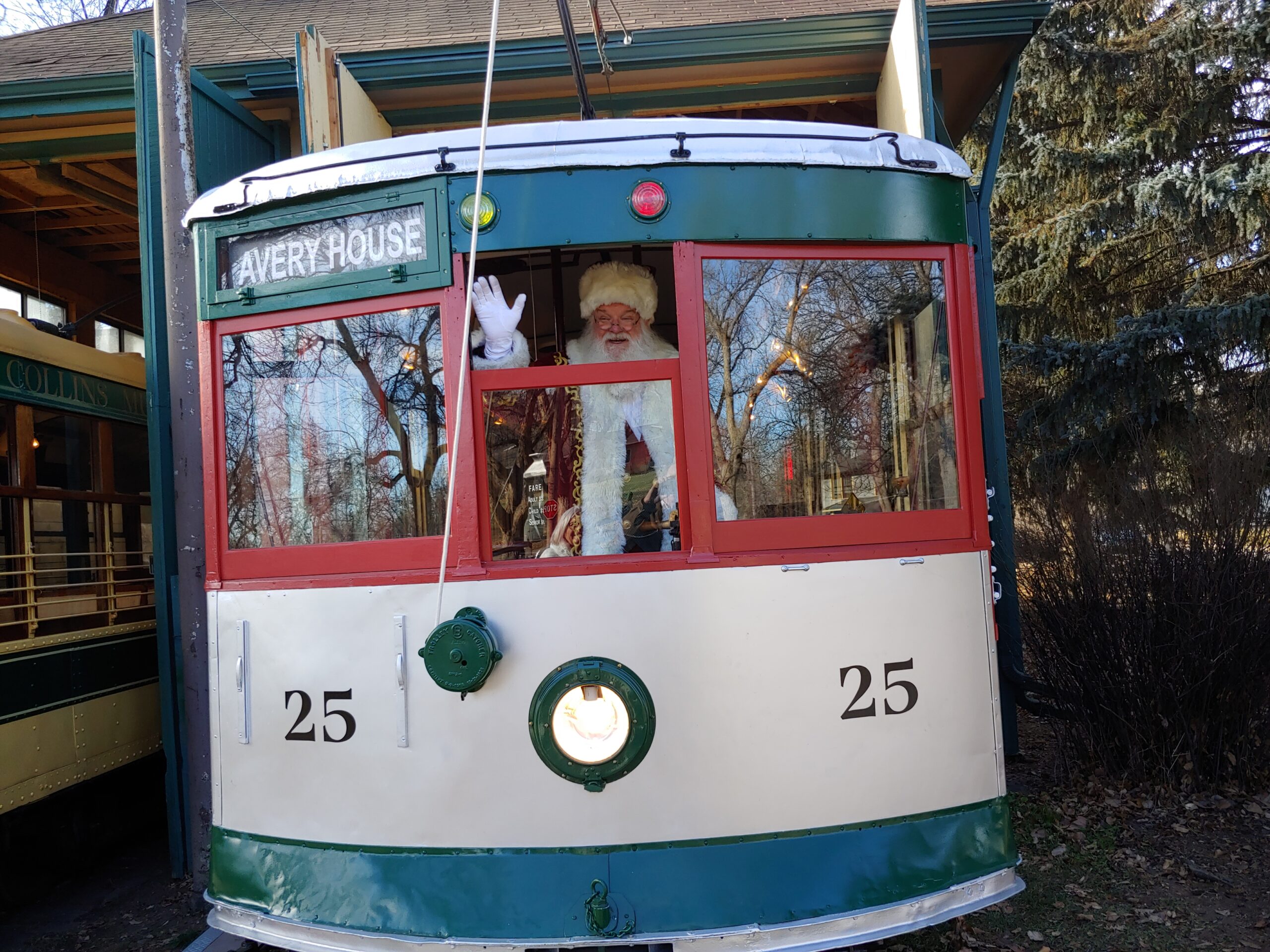 See Santa Fly In On the Fort Collins Rails