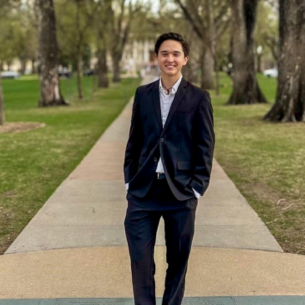The Youth Clinic Awards 2024 Growing Healthy Kids High School Scholarship to Colin Magelky 