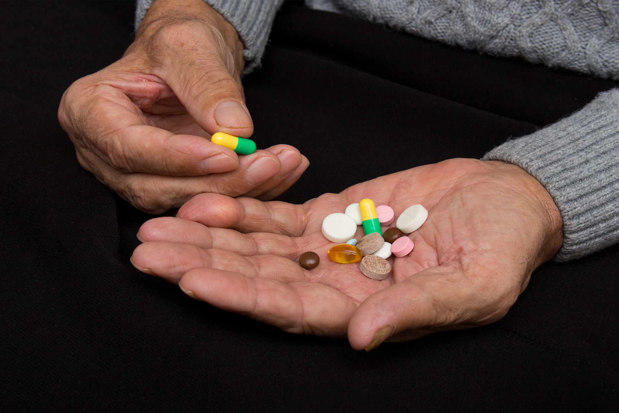 Energize and Ease: Discovering the Dual Power of Kratom Pills