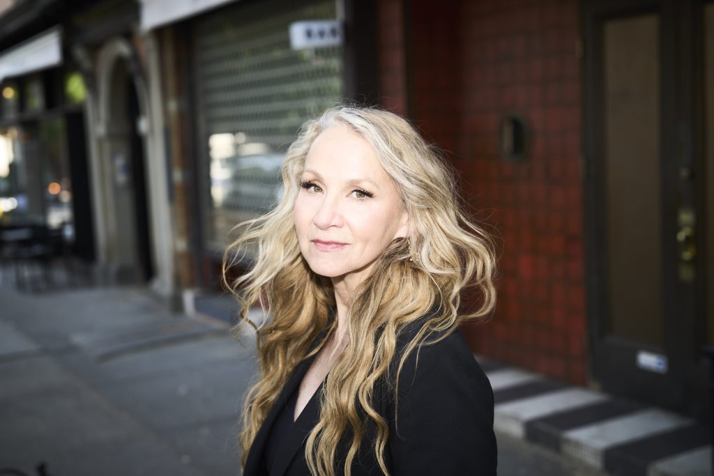 Grammy-Nominated Singer Joan Osborne Brings Dylanology to The Armory